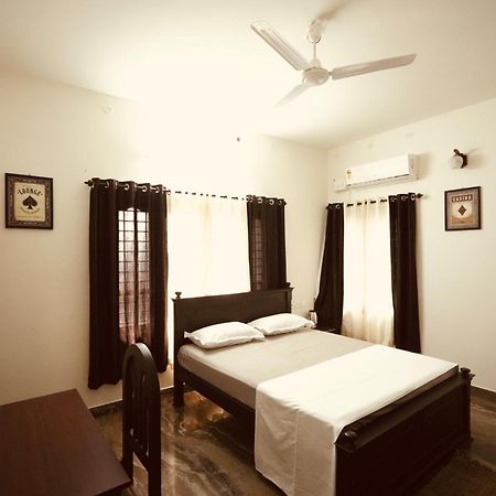 Daffodils Inn Alappuzha Eksteriør billede