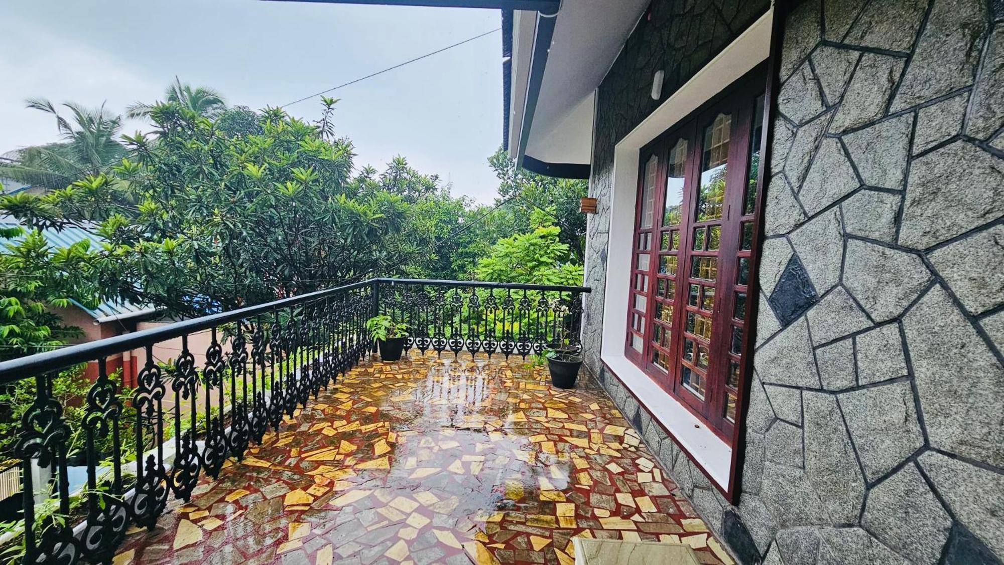 Daffodils Inn Alappuzha Eksteriør billede