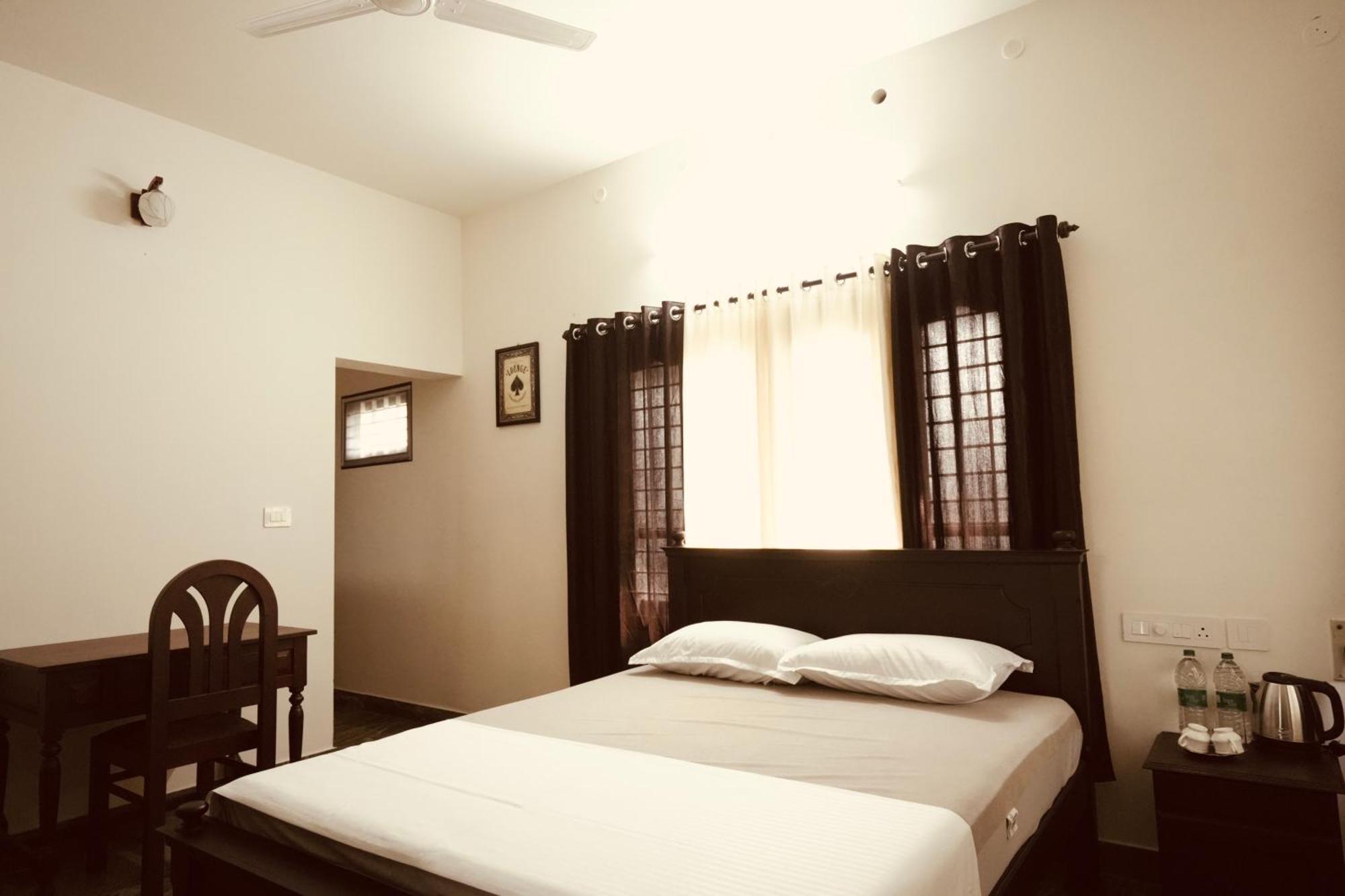 Daffodils Inn Alappuzha Eksteriør billede
